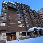 Val Thorens: Appart 28M², 4 Pers, Plein Centre, Balcon, Ascenseur - Fr-1-637-21